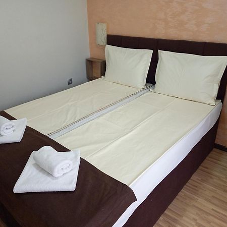 Fantasy Apartaments And Studios Avenue Комплекс Фантазия Хисаря Hisarja Quarto foto