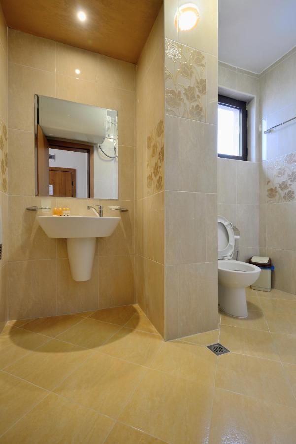 Fantasy Apartaments And Studios Avenue Комплекс Фантазия Хисаря Hisarja Exterior foto